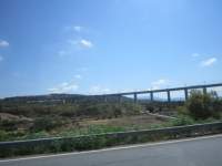 IMG_7798z_IMG_2862-altissimo viadotto ferroviario a fianco autostrada.JPG